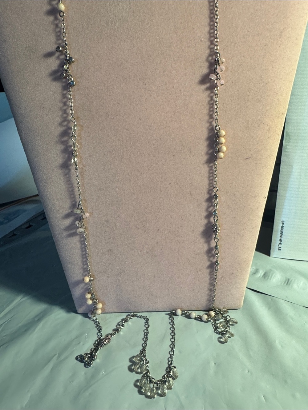 American Eagle Outfitters Silver Tone /Pale Pink & Cream Beads 19” Necklace